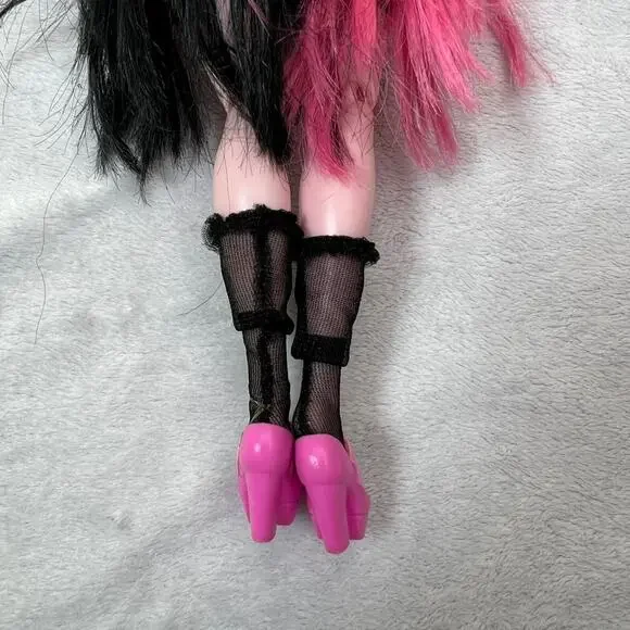 2022 Monster High Draculaura Count Fabulous Doll by Mattel - Picture 5 of 9